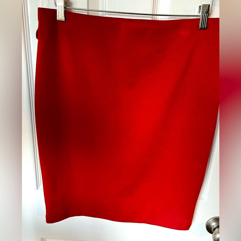 Xhilaration Women’s Red Pencil Skirt with Belt Loop Size Large - Picture 3 of 7